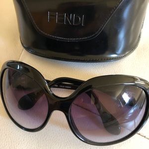 FENDI SUNGLASSES